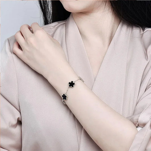 Clover Bracelet – Silver with Pearl Charms