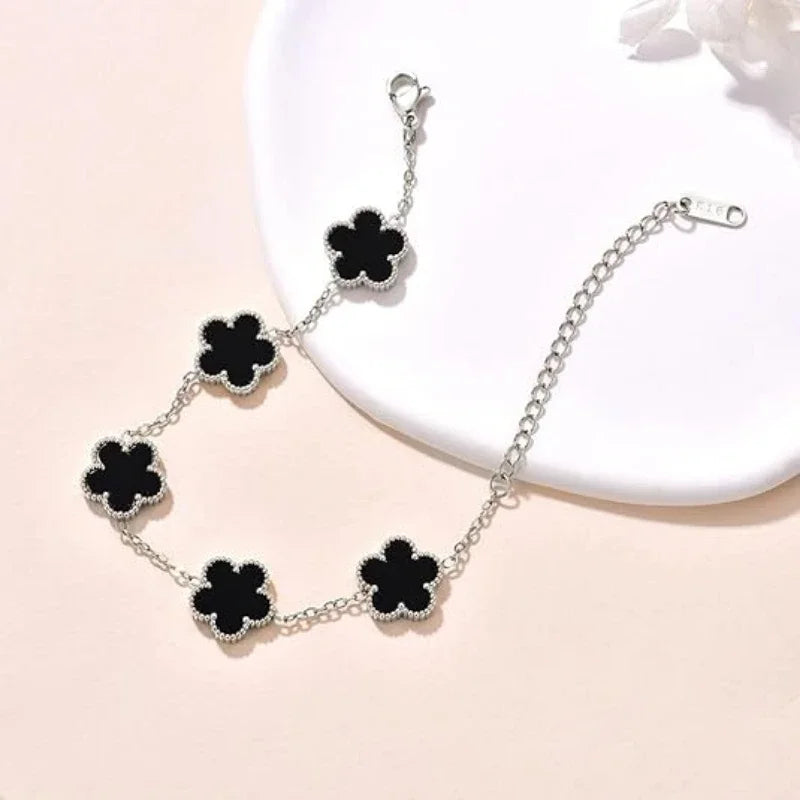 Clover Bracelet – Silver with Pearl Charms