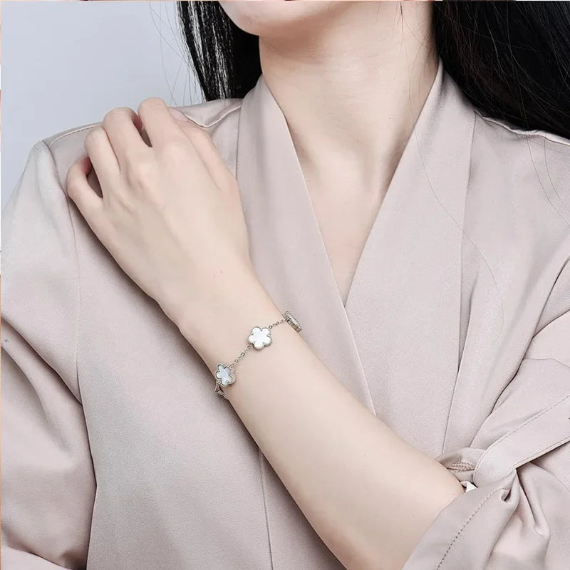 Clover Bracelet – Silver with Pearl Charms