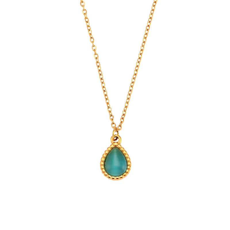 Serene Elegance - 18K Gold Aventurine Necklace & Earrings Set