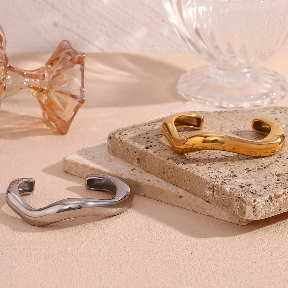 Wave Cuff Bracelet – 18K Gold-Plated