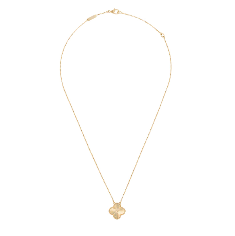 Timeless Clover Pendant Necklace